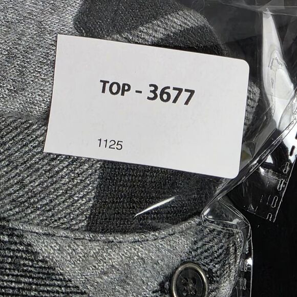 Vanity L Gray Plaid Button Shirt Roll Tab Casual Top - Picture 7 of 7